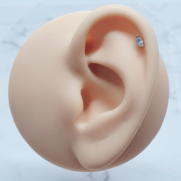 1PC (Clear Silver)On Trend Marquise Crystal Helix Earring Cartilage Piercing - Picture 4 of 4